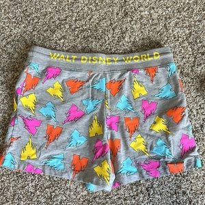 Disney Parks Cinderella Castle shorts Sz Large EUC